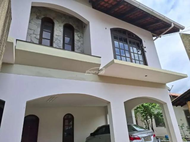 Casa / Sobrado para Venda em Blumenau/SC Velha 3 Quartos