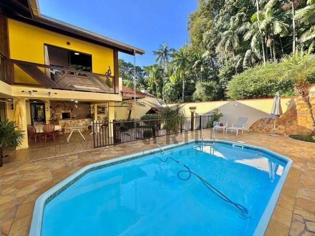 Casa / Sobrado para Venda em Blumenau/SC Velha 3 Quartos