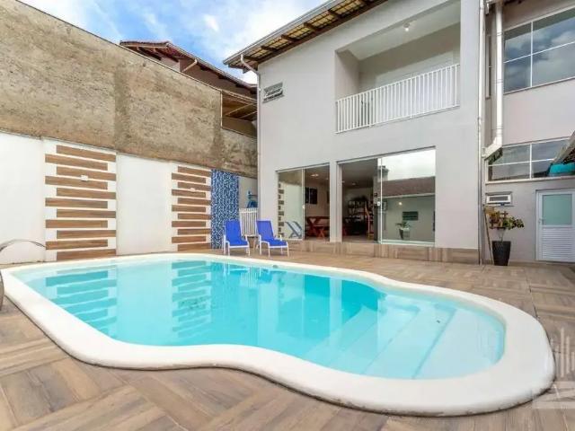 Casa / Sobrado para Venda em Blumenau/SC Velha 3 Quartos