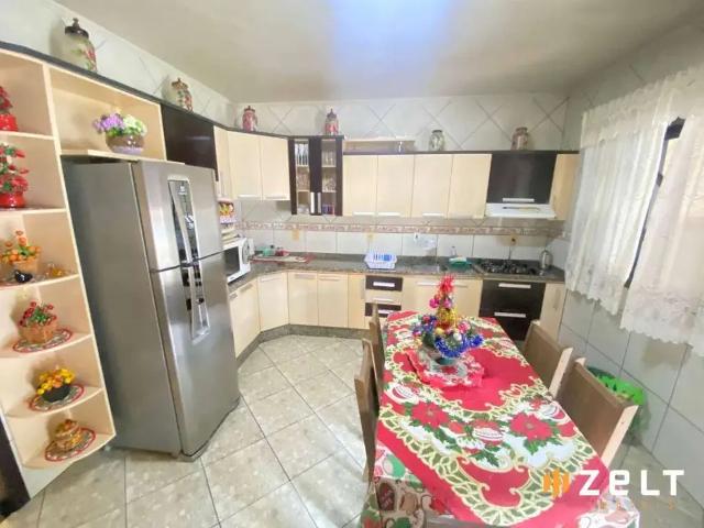 Casa / Sobrado para Venda em Blumenau/SC Velha 3 Quartos