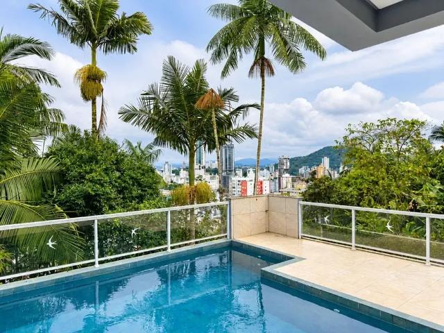 Casa / Sobrado para Venda em Blumenau/SC Velha 4 Quartos