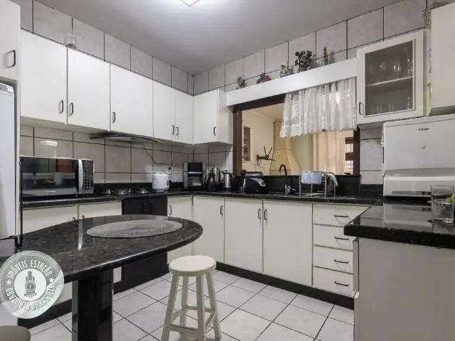 Casa / Sobrado para Venda em Blumenau/SC Velha 4 Quartos