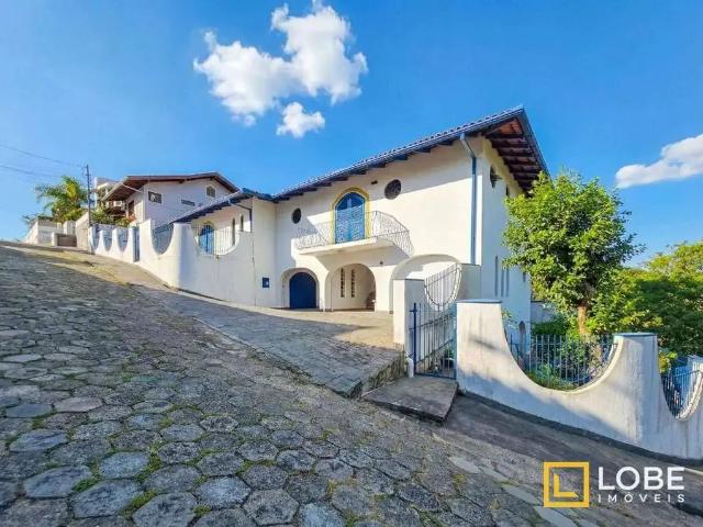 Casa / Sobrado para Venda em Blumenau/SC Velha 5 Quartos