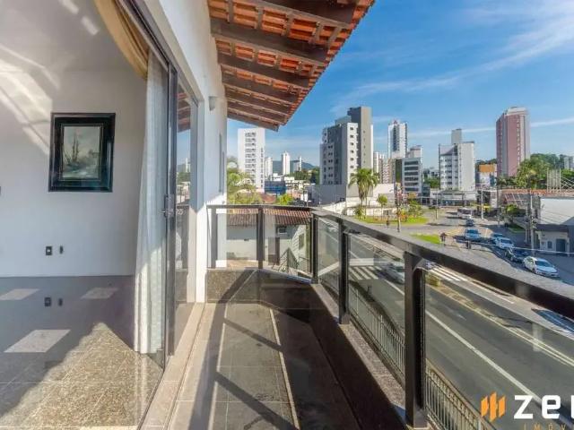 Casa / Sobrado para Venda em Blumenau/SC Itoupava Seca 4 Quartos