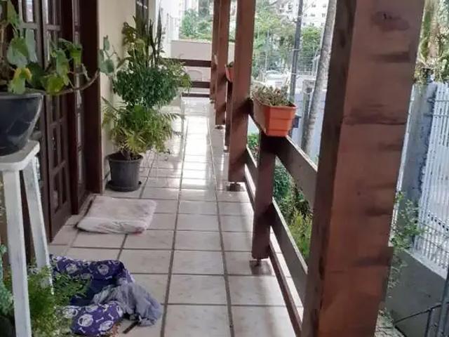 Casa / Sobrado para Venda em Blumenau/SC Vila Nova 4 Quartos