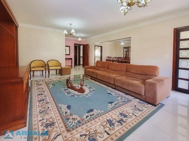 Casa / Sobrado para Venda em Blumenau/SC Vila Nova 4 Quartos