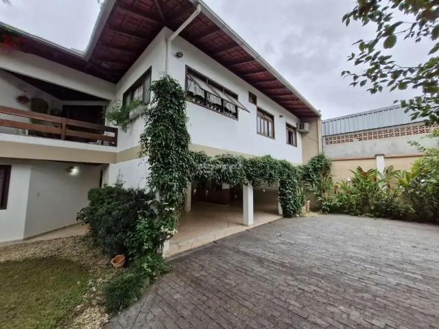 Casa / Sobrado para Venda em Blumenau/SC Vorstadt 4 Quartos