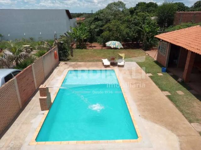 Casa / Sobrado para Venda em Brotas/SP Lagoa Dourada 3 Quartos