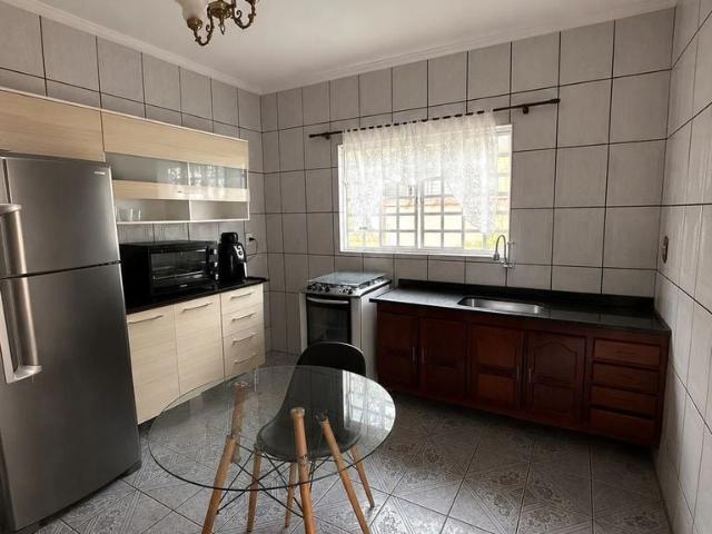 Casa / Sobrado para Venda em Brazópolis/MG Centro 3 Quartos