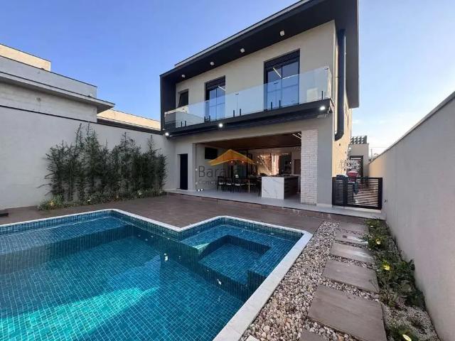 Casa / Sobrado para Venda em Bragança Paulista/SP Bom Retiro 4 Quartos
