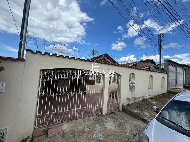 Casa / Sobrado para Venda em Bragança Paulista/SP Centro 2 Quartos