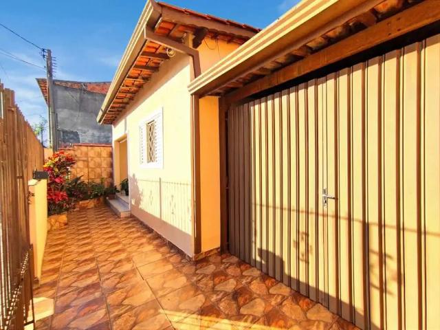 Casa / Sobrado para Venda em Bragança Paulista/SP Parque Brasil 3 Quartos