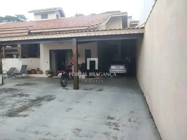 Casa / Sobrado para Venda em Bragança Paulista/SP Residencial das Ilhas 4 Quartos