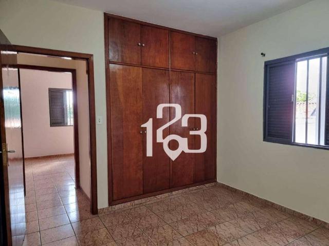 Casa / Sobrado para Venda em Bragança Paulista/SP Vila Municipal 4 Quartos