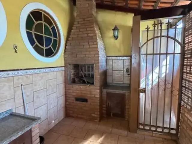 Casa / Sobrado para Venda em Brasília/DF Núcleo Bandeirante 3 Quartos