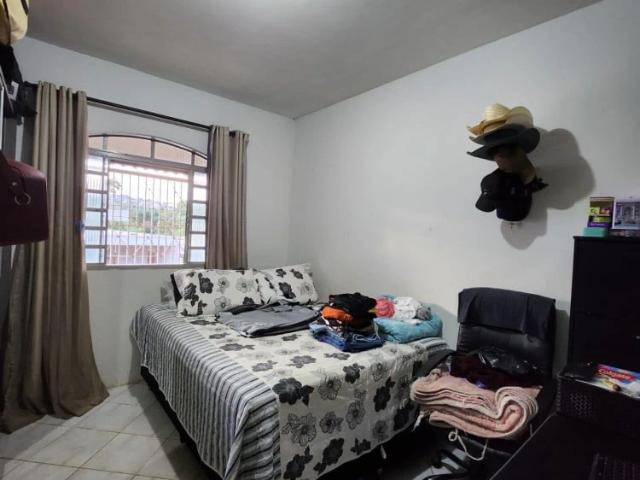 Casa / Sobrado para Venda em Brasília/DF Área Rural de Samambaia 4 Quartos