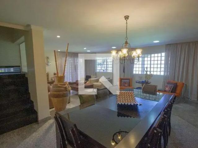 Casa / Sobrado para Venda em Brasília/DF Área Rural de Samambaia 5 Quartos