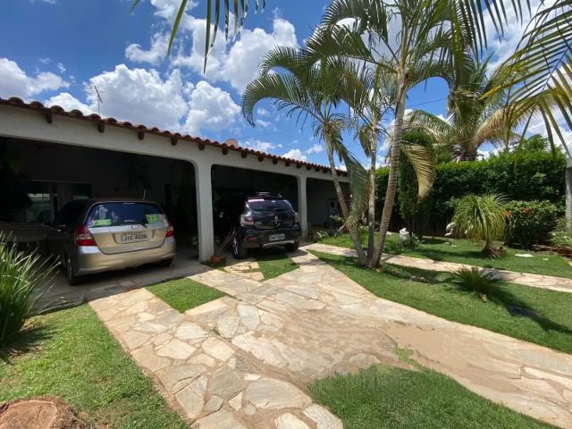 Casa / Sobrado para Venda em Brasília/DF Asa Sul 4 Quartos