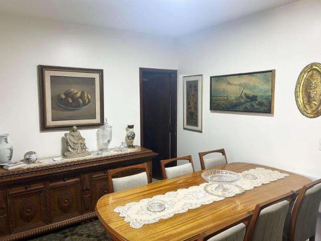 Casa / Sobrado para Venda em Brasília/DF Candangolândia 3 Quartos