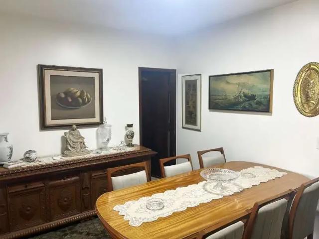 Casa / Sobrado para Venda em Brasília/DF Candangolândia 3 Quartos