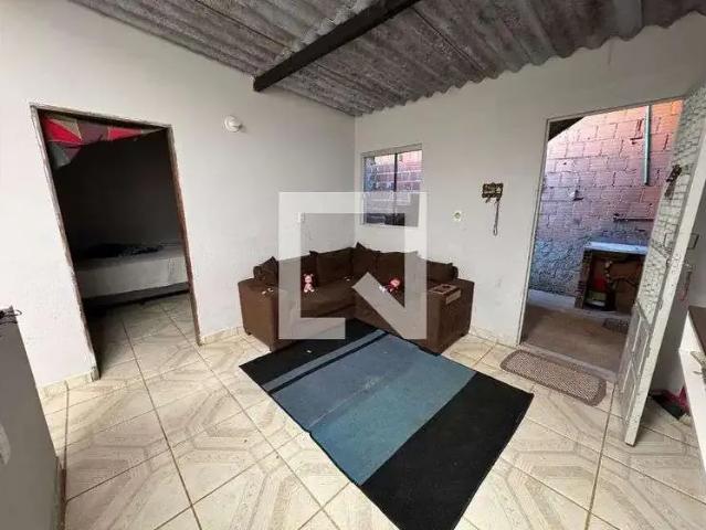 Casa / Sobrado para Venda em Brasília/DF Ceilândia 4 Quartos