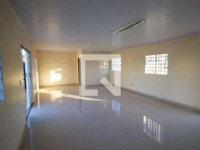 Casa / Sobrado para Venda em Brasília/DF Ceilândia 4 Quartos