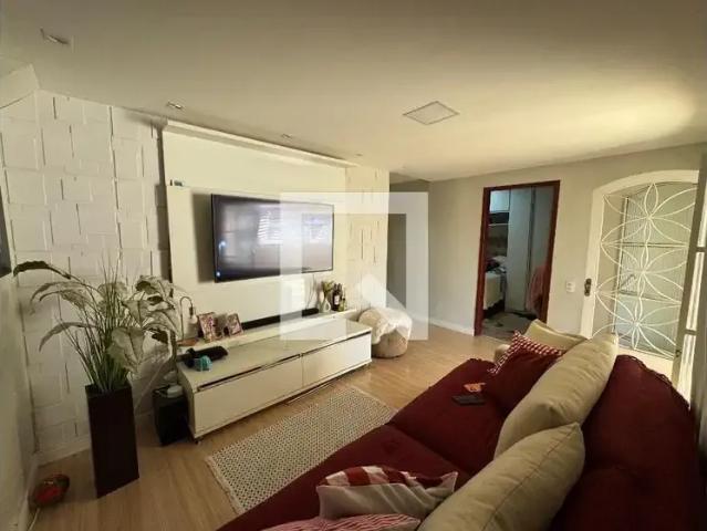 Casa / Sobrado para Venda em Brasília/DF Ceilândia 6 Quartos