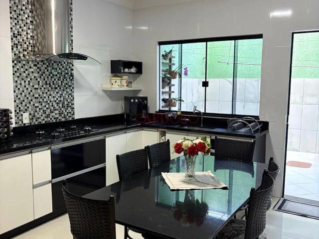 Casa / Sobrado para Venda em Brasília/DF Ceilândia Norte 4 Quartos