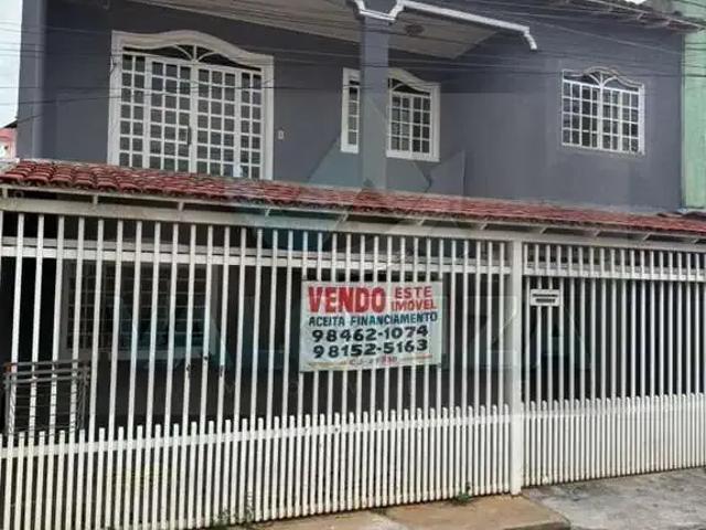 Casa / Sobrado para Venda em Brasília/DF Ceilândia Sul Ceilândia 4 Quartos