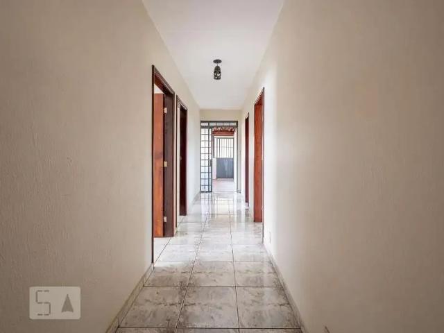 Casa / Sobrado para Venda em Brasília/DF Guará I 3 Quartos