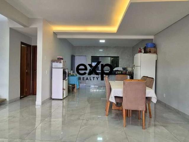 Casa / Sobrado para Venda em Brasília/DF Guará II 4 Quartos