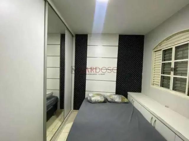 Casa / Sobrado para Venda em Brasília/DF Guará II 5 Quartos