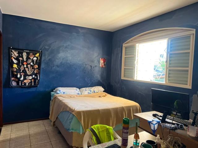 Casa / Sobrado para Venda em Brasília/DF Guará II 6 Quartos