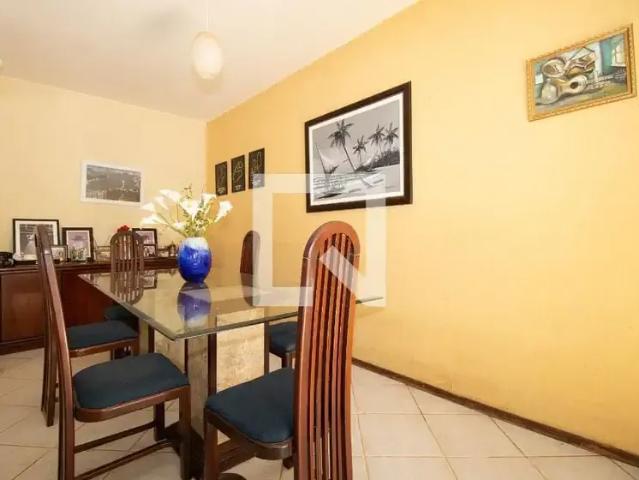 Casa / Sobrado para Venda em Brasília/DF Lago Norte 4 Quartos