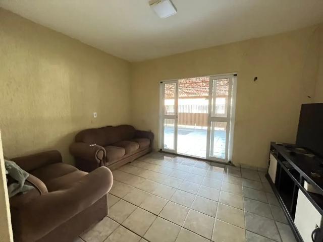 Casa / Sobrado para Venda em Brasília/DF Recanto das Emas 3 Quartos
