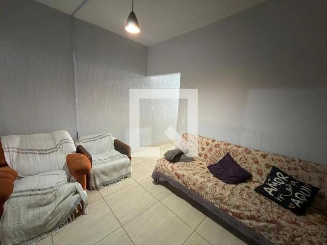 Casa / Sobrado para Venda em Brasília/DF Recanto das Emas 6 Quartos