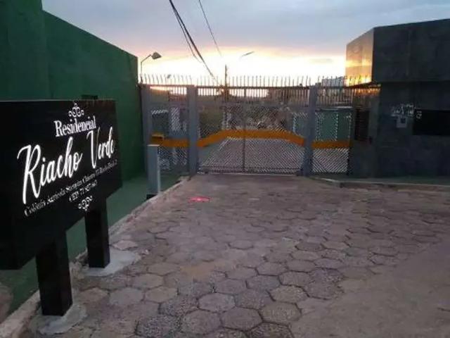 Casa / Sobrado para Venda em Brasília/DF Riacho Fundo I 3 Quartos