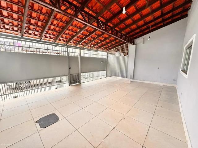Casa / Sobrado para Venda em Brasília/DF Riacho Fundo II 2 Quartos