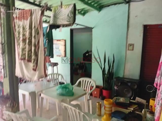 Casa / Sobrado para Venda em Brasília/DF Riacho Fundo II 2 Quartos