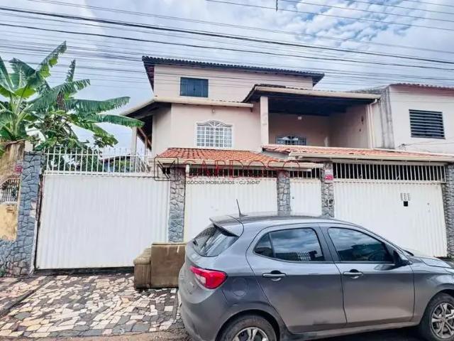 Casa / Sobrado para Venda em Brasília/DF Samambaia Norte 5 Quartos