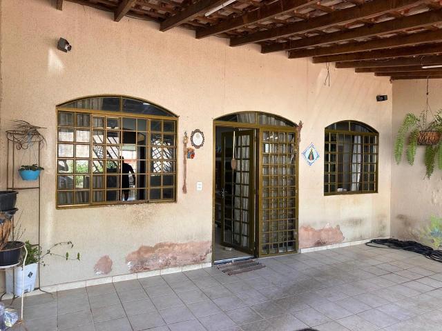 Casa / Sobrado para Venda em Brasília/DF Samambaia Norte Samambaia 3 Quartos