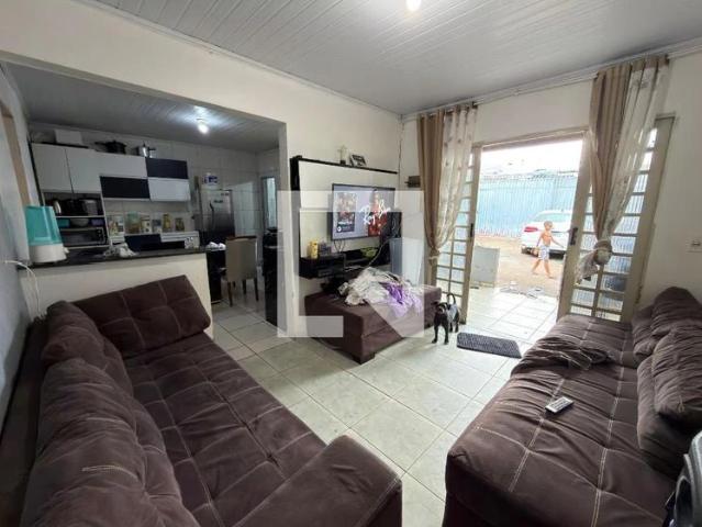 Casa / Sobrado para Venda em Brasília/DF Samambaia Sul 3 Quartos