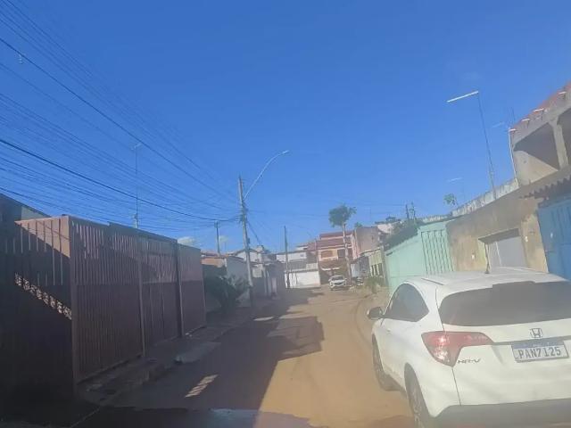Casa / Sobrado para Venda em Brasília/DF Santa maria 3 Quartos