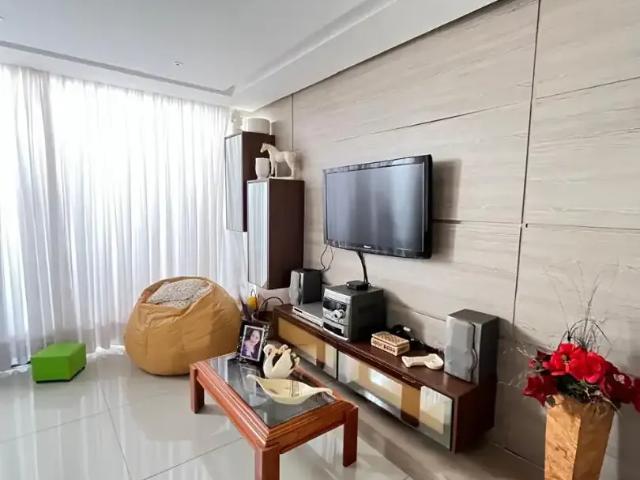 Casa / Sobrado para Venda em Brasília/DF Setor Meireles Santa Maria 4 Quartos