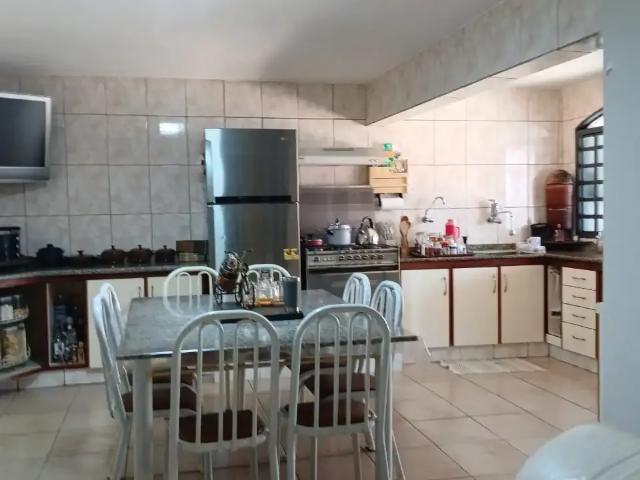 Casa / Sobrado para Venda em Brasília/DF Setor Oeste Gama 5 Quartos