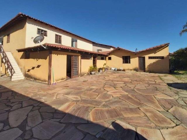 Casa / Sobrado para Venda em Brasília/DF Setor Habitacional Arniqueira Águas Claras 4 Quartos
