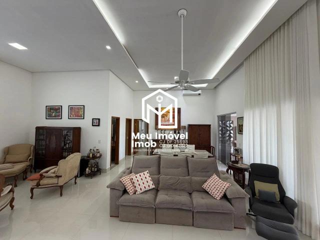 Casa / Sobrado para Venda em Brasília/DF Setor Habitacional Jardim Botânico 3 Quartos