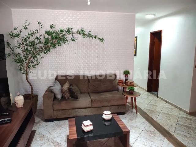 Casa / Sobrado para Venda em Brasília/DF Setor Leste Gama 3 Quartos