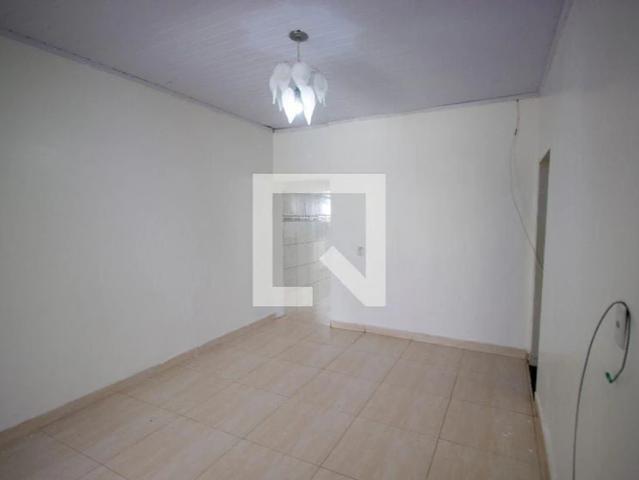 Casa / Sobrado para Venda em Brasília/DF Taguatinga 3 Quartos