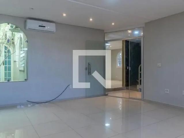 Casa / Sobrado para Venda em Brasília/DF Taguatinga Centro Taguatinga 7 Quartos
